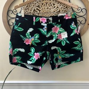 OLD NAVY Everday shorts.  Size 10.  NWT